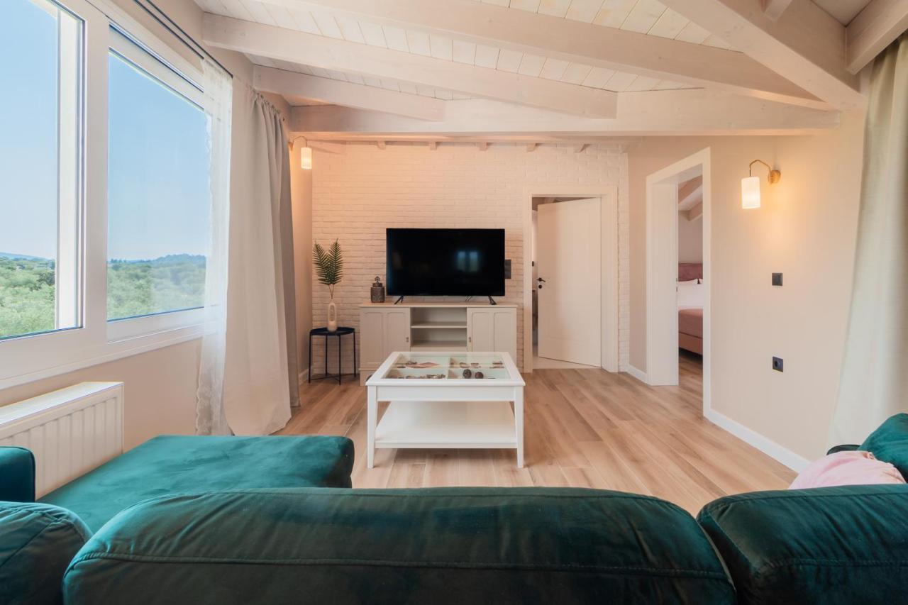Melena Premium Suites Рода Екстериор снимка