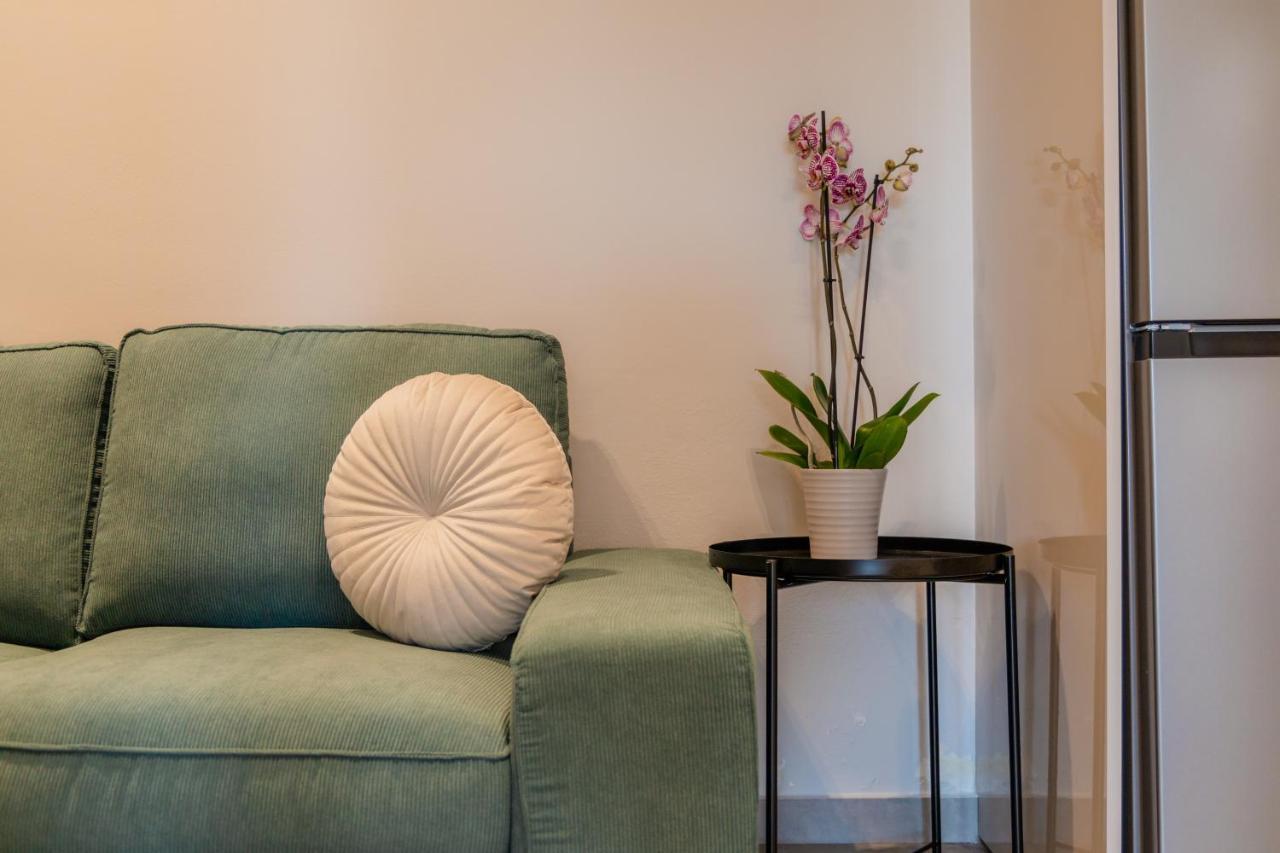 Melena Premium Suites Рода Екстериор снимка